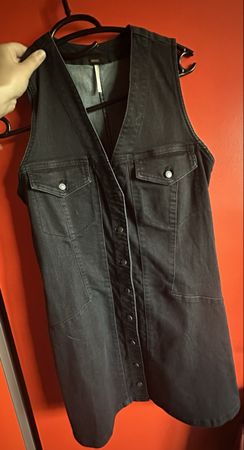 Robe en jean sans manches noire taille S bon état