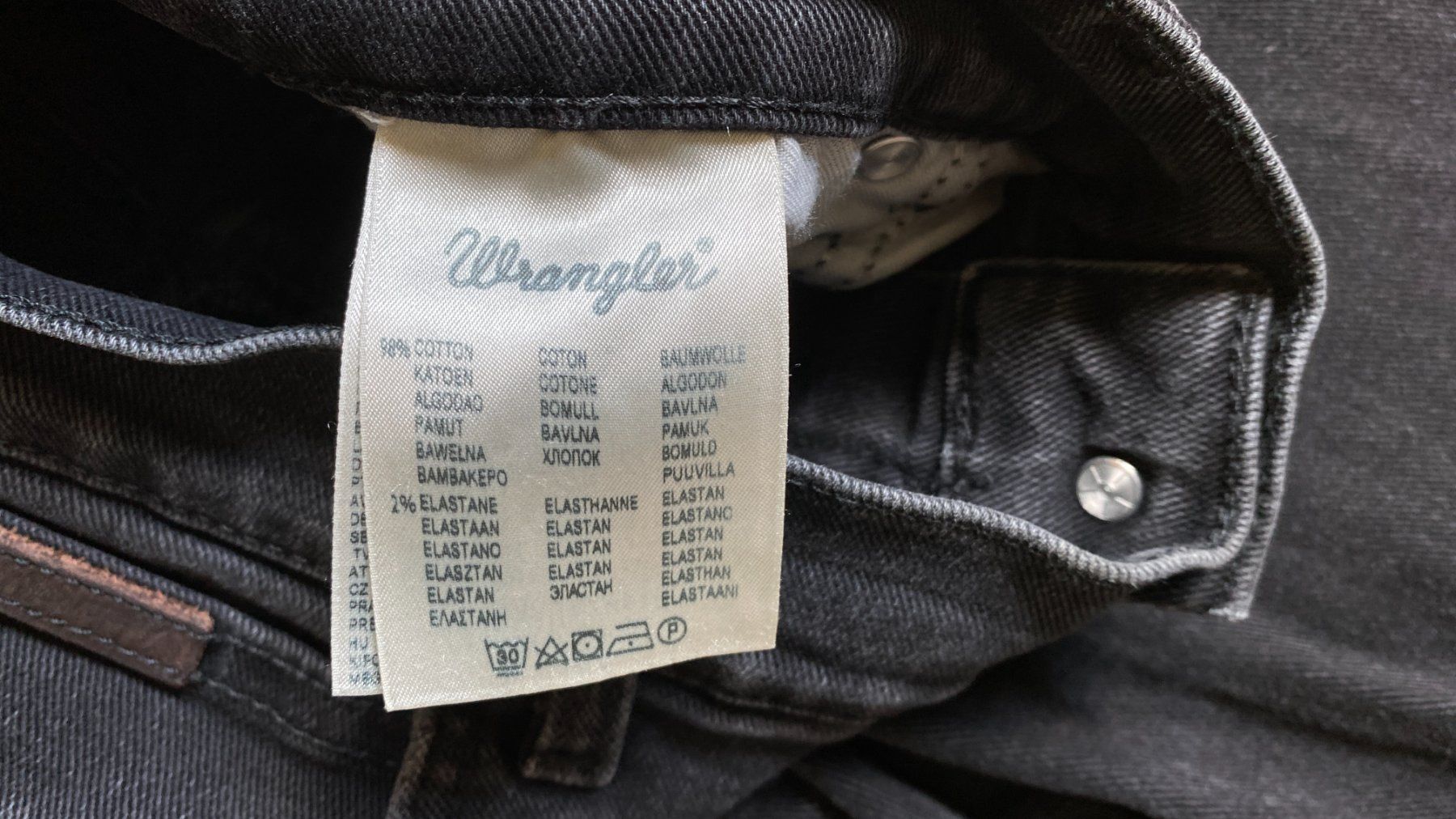 Wrangler Jeans: WRANGLER Texas Stretch Jeans schwarz 33/32 – Gebraucht aus Hünenberg von Ecila 2