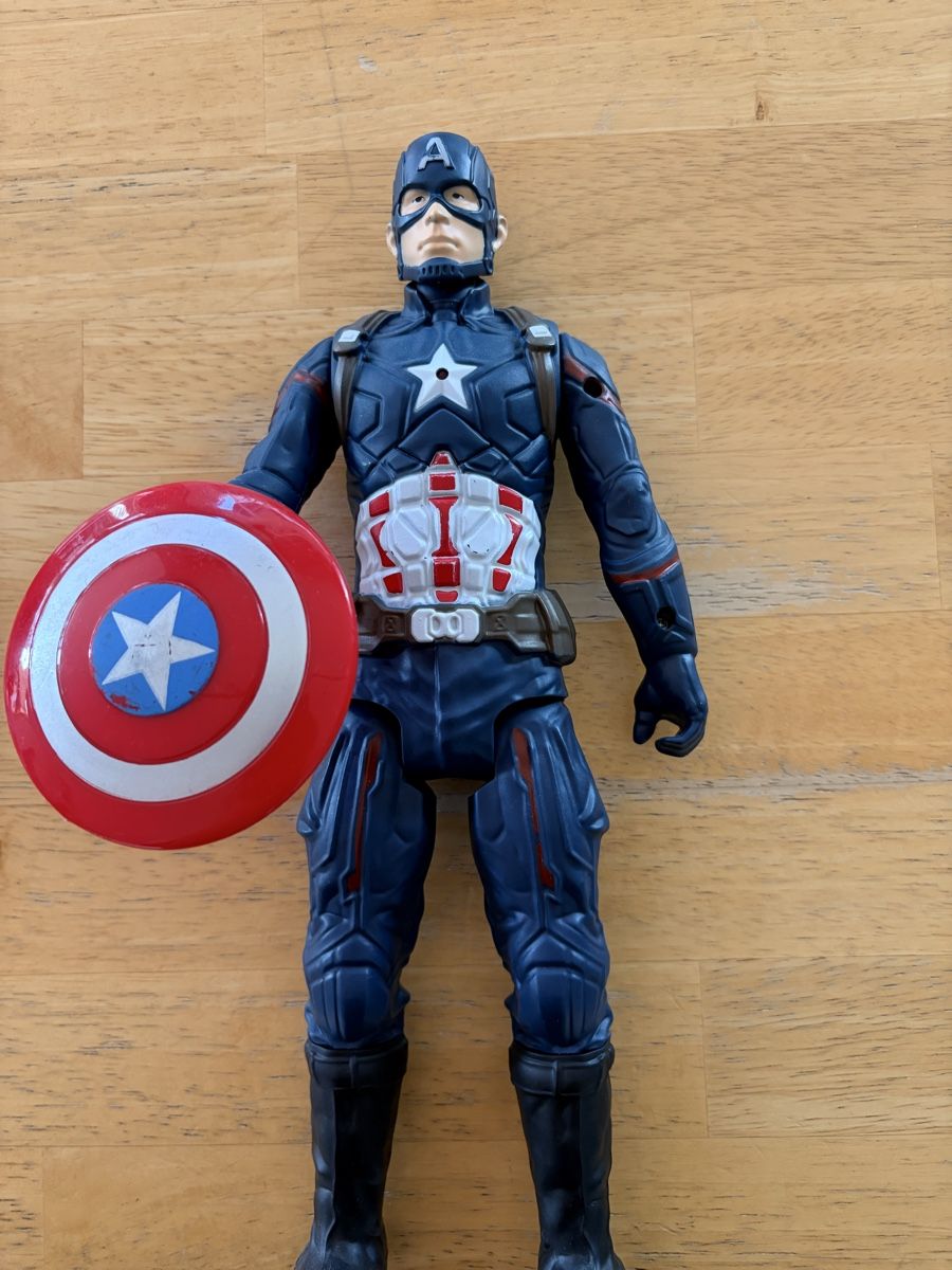 Statuette: Captain America Figuren – Usato da Binningen venduto da chr_g6n2 1