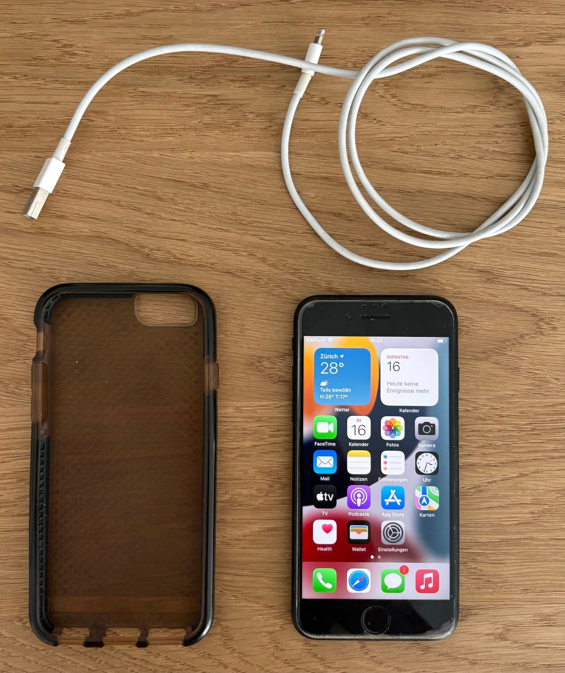 Apple Telefoni cellulari / Smartphones: Apple iPhone 7 | 32 GB | Schwarz – Usato da Zürich venduto da Gaikokujin 7
