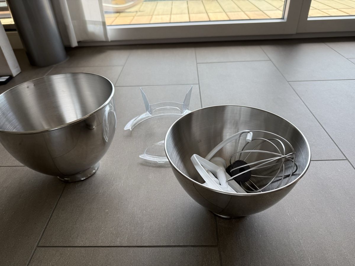 Kitchenaid Appareils de cuisine: Kitchen Aid mit Zubehör – D'occasion à Hünenberg See par Chluter 6