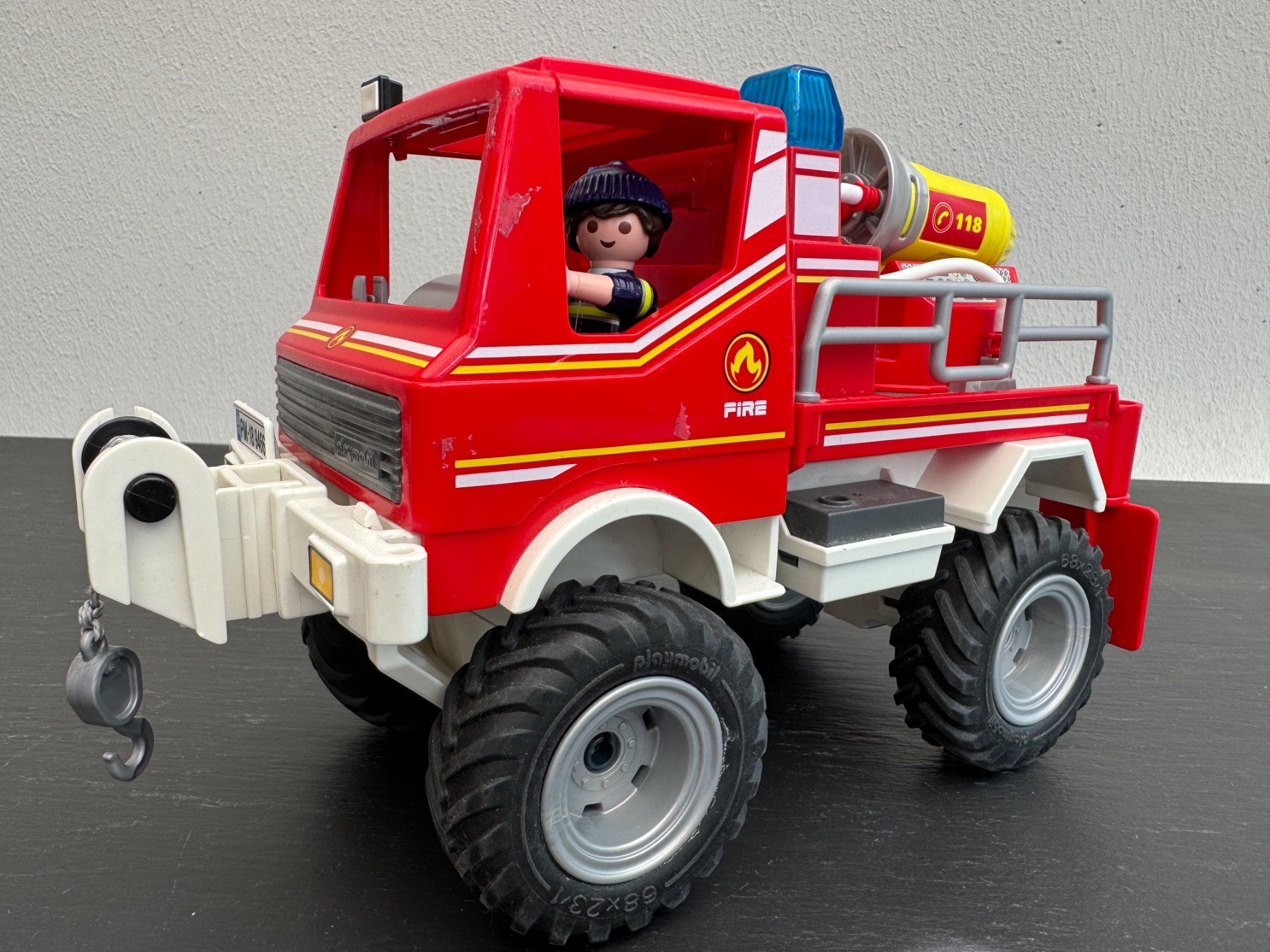 Playmobil Spielzeuge: Playmobil Feuerwehr Einsatzfahrzeug – Gebraucht aus Oberentfelden von PriMaSi