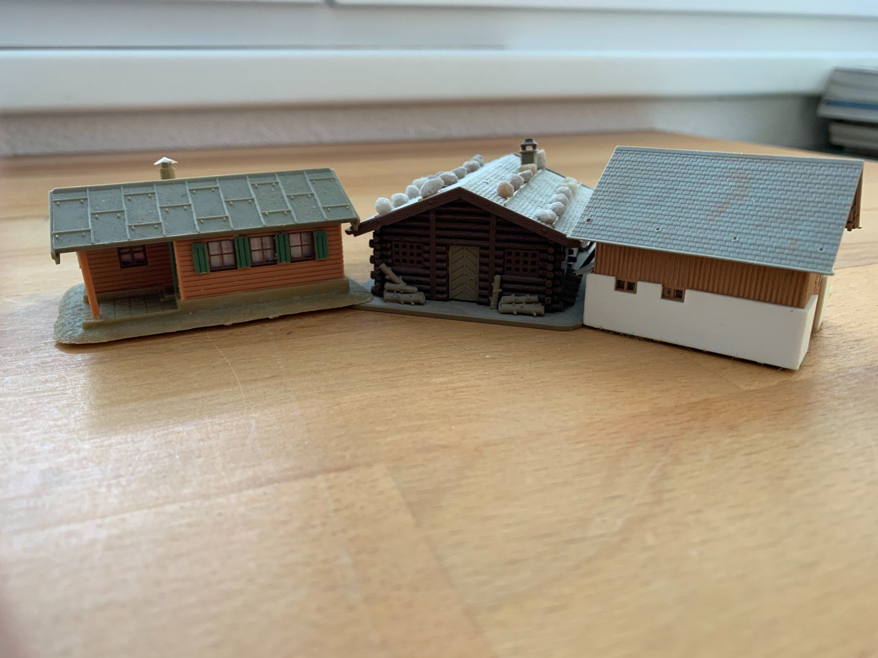 Modelleisenbahnen: 3 Häuser – Gebraucht aus Belp von capowiga 3