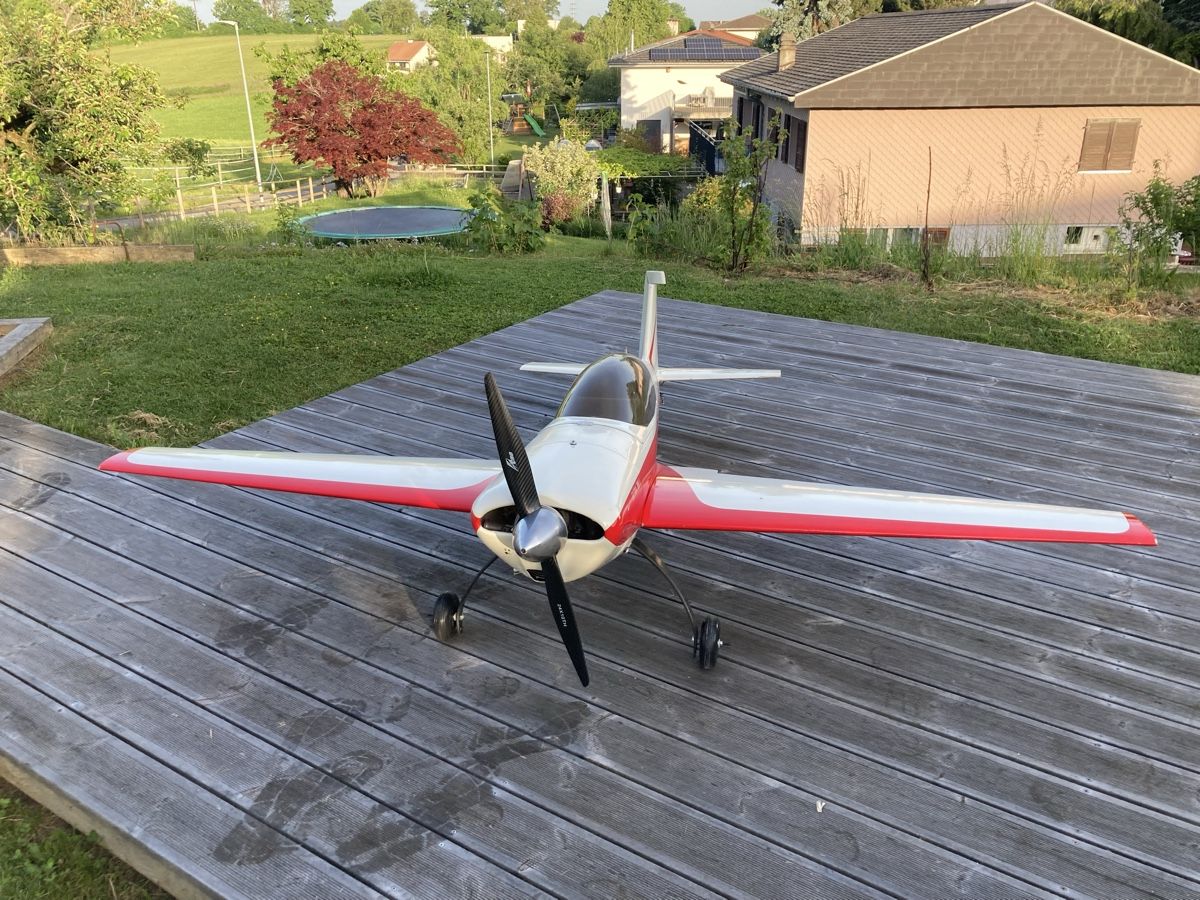 Modellismo RC: Extra 300L – Usato da Alterswil FR venduto da Pjoy