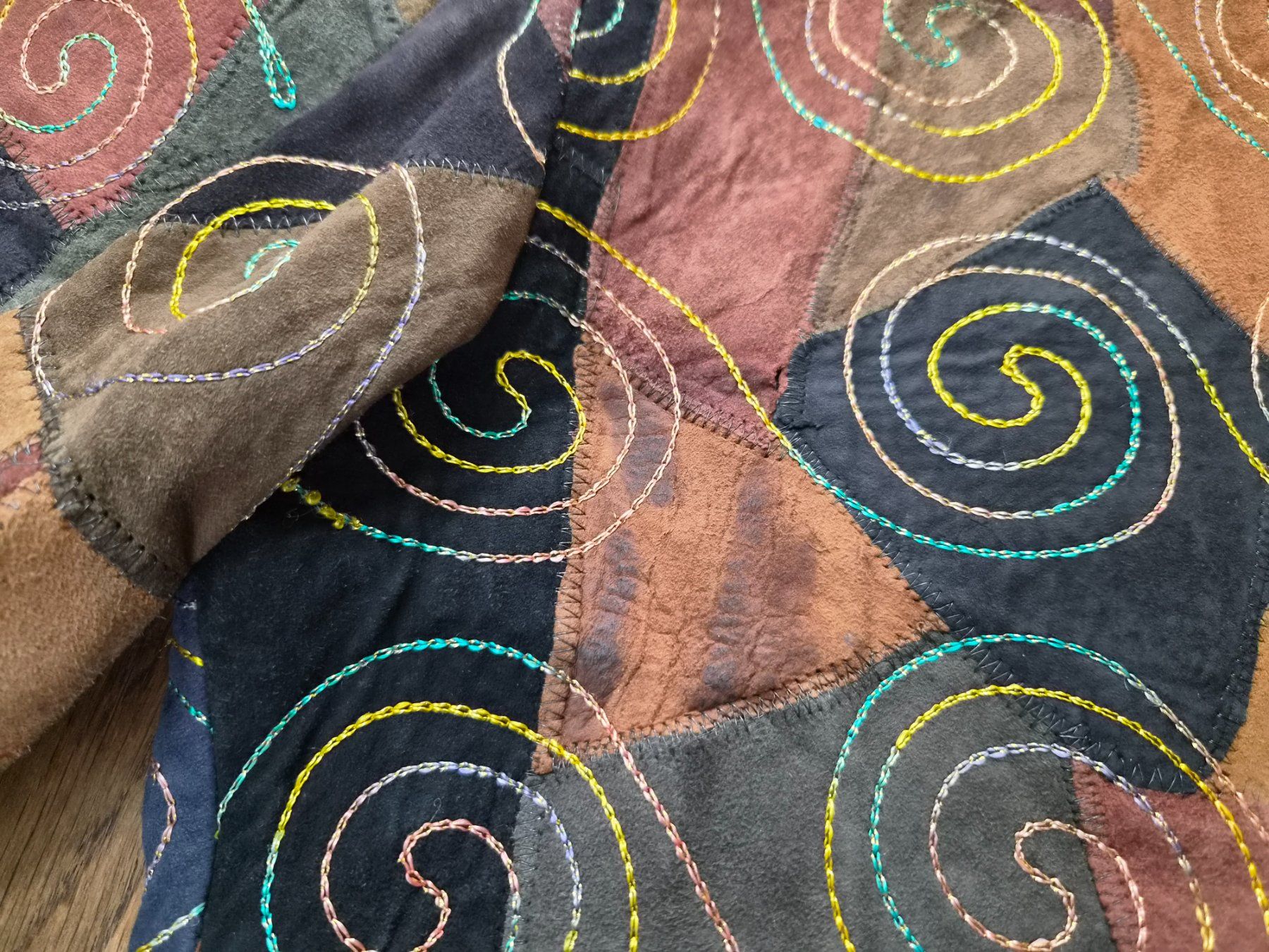 Giacche: Vintage leather patchwork jacket size 40 – Usato da Zürich venduto da mon_attitude 9