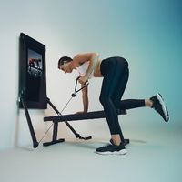 Tonal Smart Home Gym inkl. Zubehör 