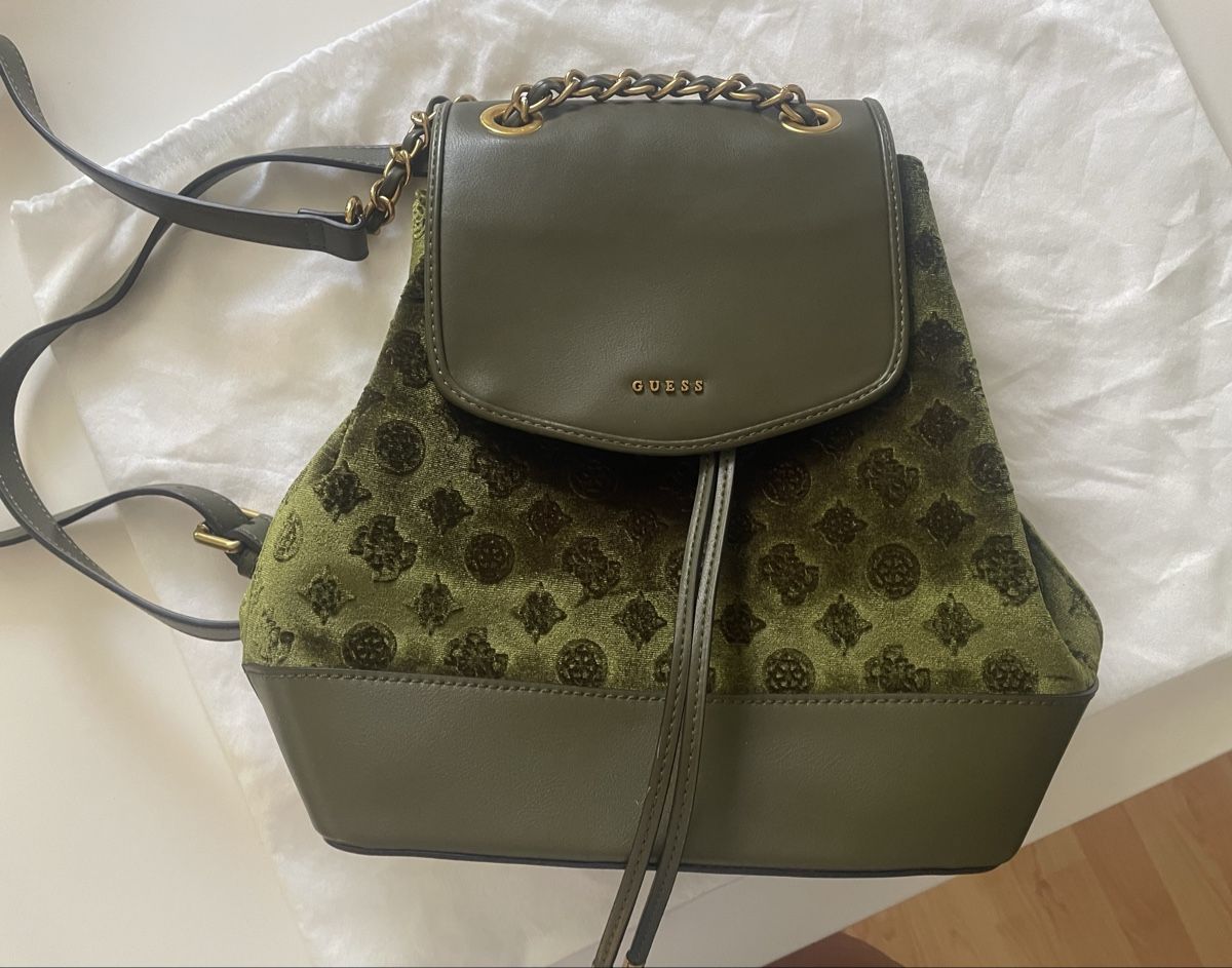 Guess Zaini: Rucksack MARCIANO BY GUESS – Nuovo (secondo la descrizione) da Rütihof venduto da JulieH85 1
