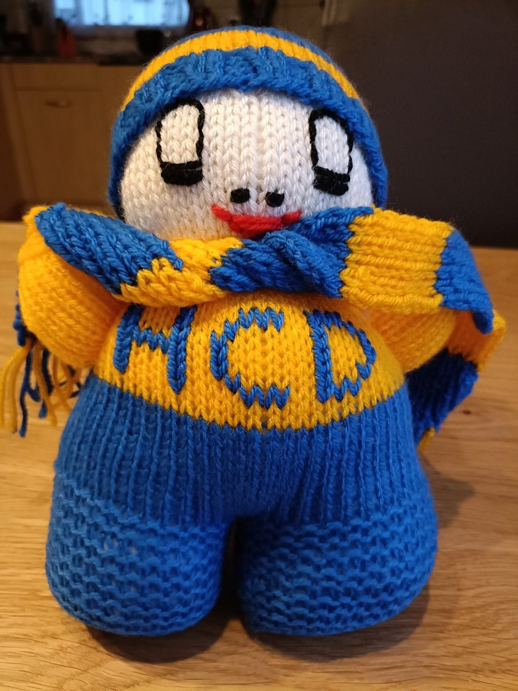 Puppen: HCD DAVOS HANDGESTRICKTES HCD MASKOTTCHEN FANARTIKEL – Gebraucht aus Sargans von Polifemo58