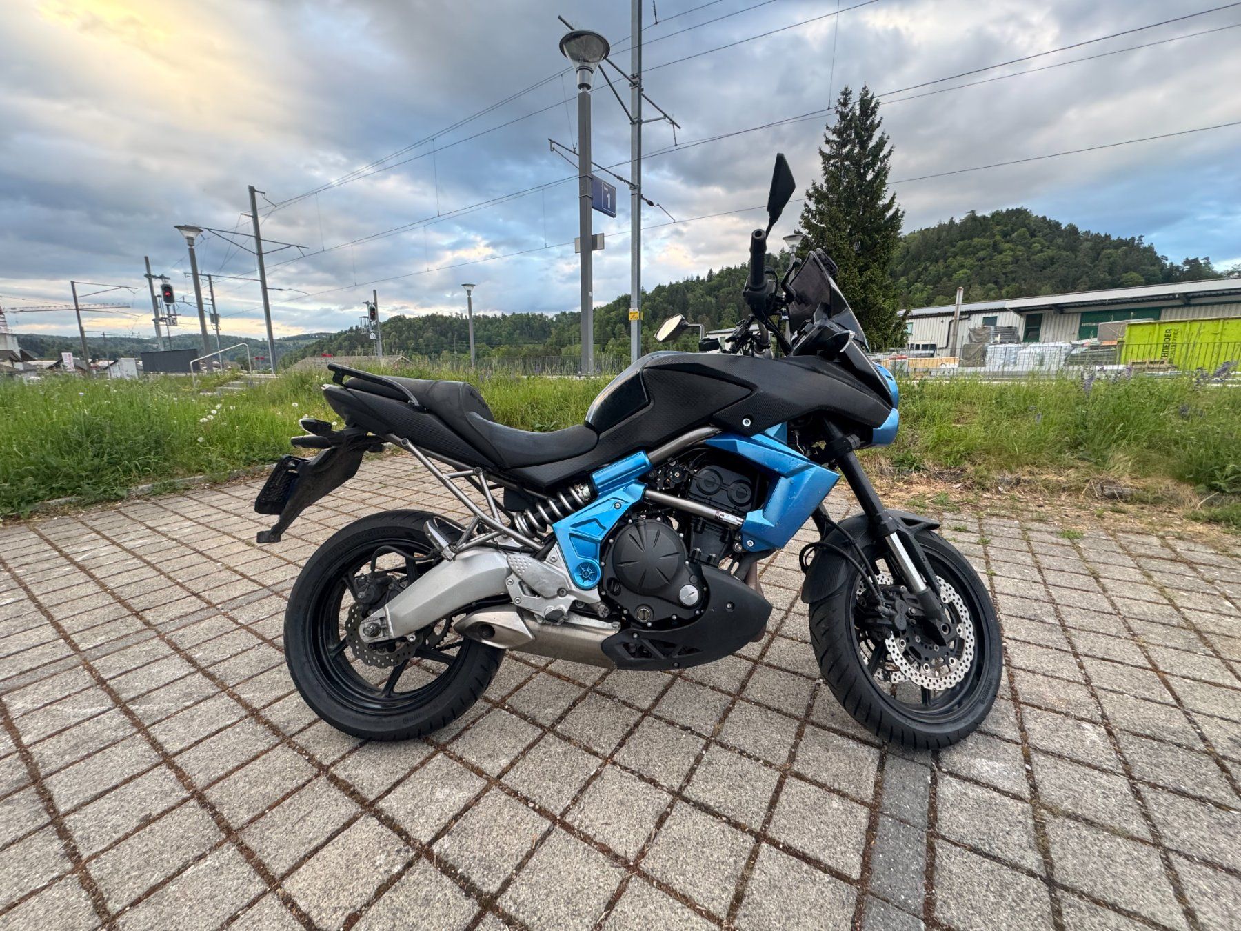 Kawasaki Touring: Kawasaki Versys 650 ABS - 25KW eingetragen und Griffheizung – Gebraucht aus Wila von kev8tech 3