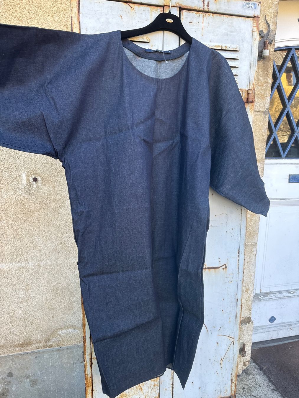 Vestiti: Robe Sofi d Hoore 44 jeans – Nuovo e nell'imballaggio originale da Arnex-sur-Orbe venduto da cameleonfringant