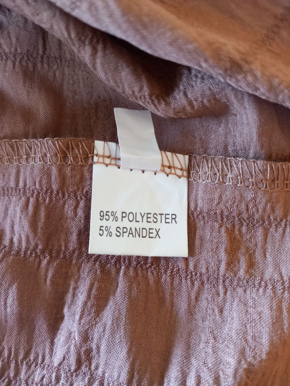 Pantalons: Short plissé marron clair – Neuf (Voir description) à Faoug par per_kp6r 2