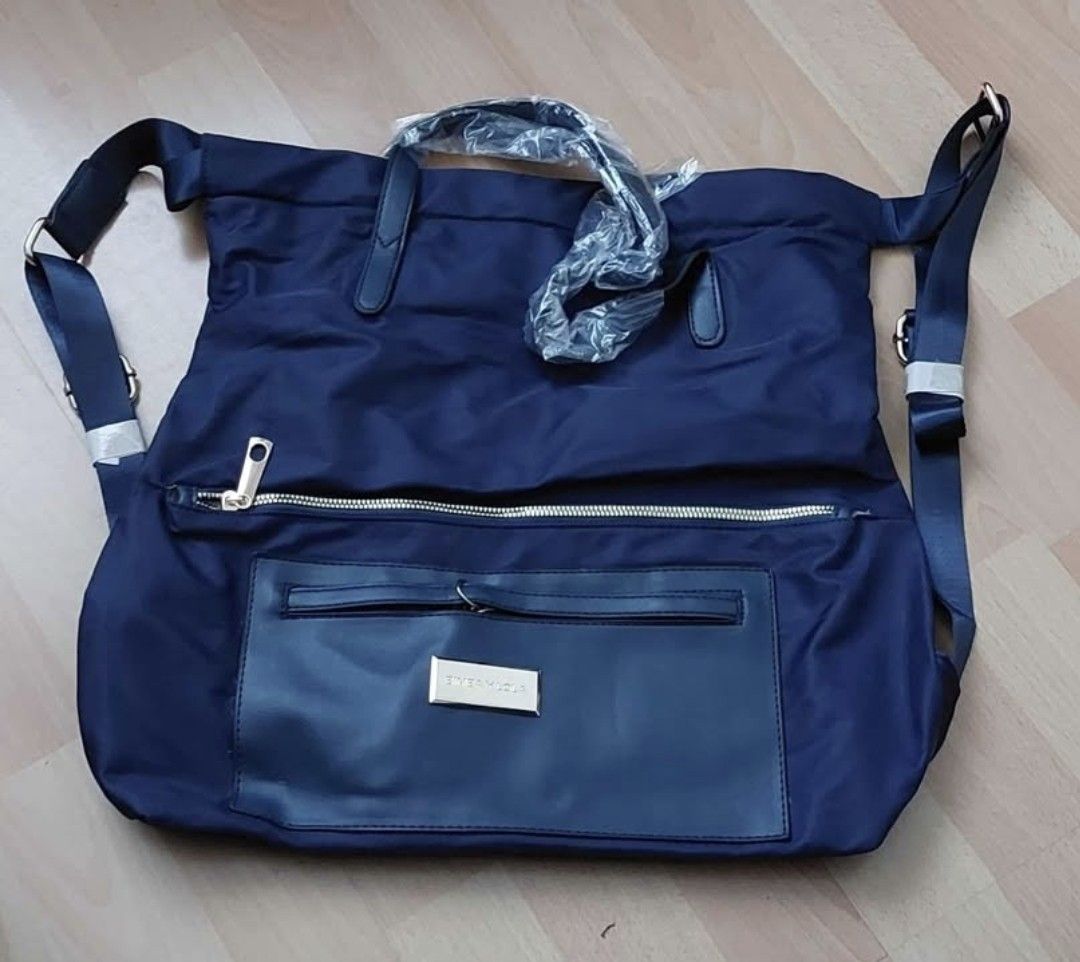 Rucksäcke: Tasche oder Rucksack – Neu (gemäss Beschreibung) aus Wislikofen von Ana.Gomes