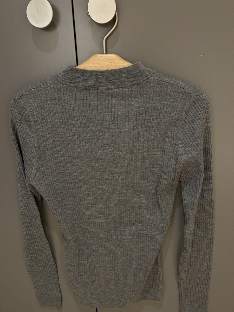 Maglioni & Felpe: Grauer Strickpullover aus Schurwolle und Seide, Gr. L – Usato da Schönenberg ZH venduto da mobalux1 2