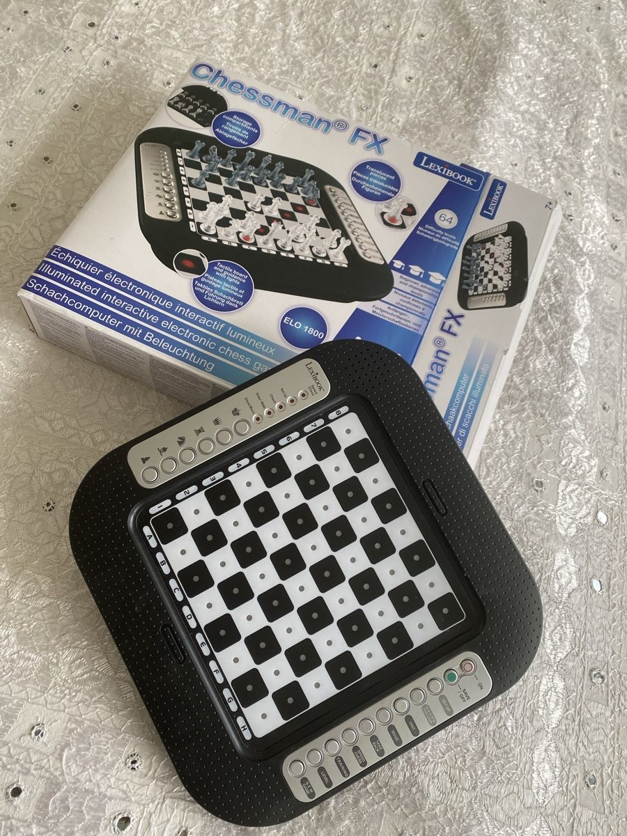 Jeux: Chessman FX Schachcomputer mit Beleuchtung, Lexibook – Neuf (Voir description) à Au ZH par VinT 4