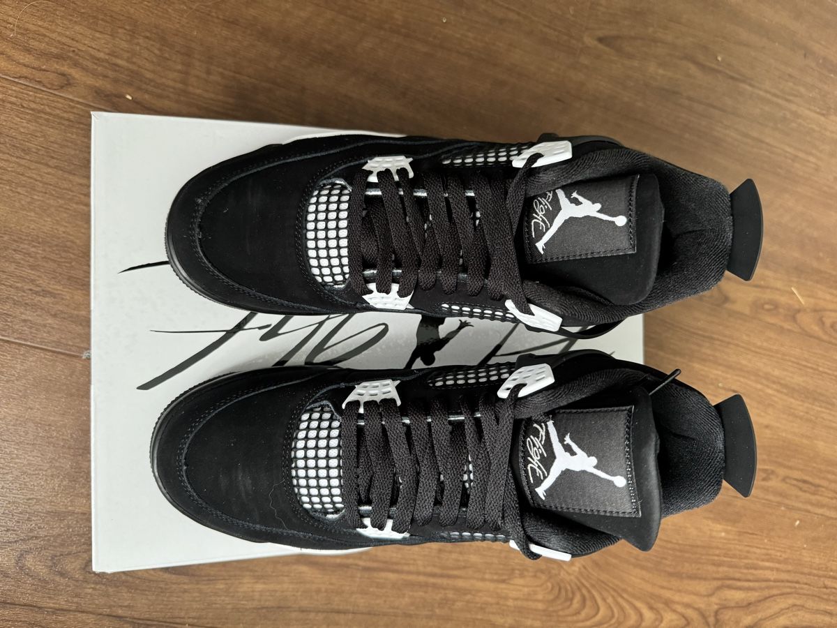 Jordan Scarpe da uomo: Jordan 4 Retro - Black & White – Nuovo e nell'imballaggio originale da Baar venduto da tortuga72 1
