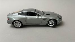 ASTON MARTIN- VINTAGE AUTO MODELL KE02
