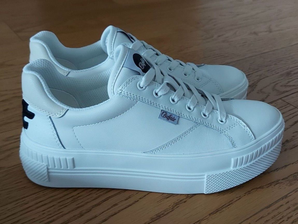Buffalo Scarpe da donna: Ledersneaker Buffalo Gr. 40 – Nuovo (secondo la descrizione) da Wabern venduto da Irakene