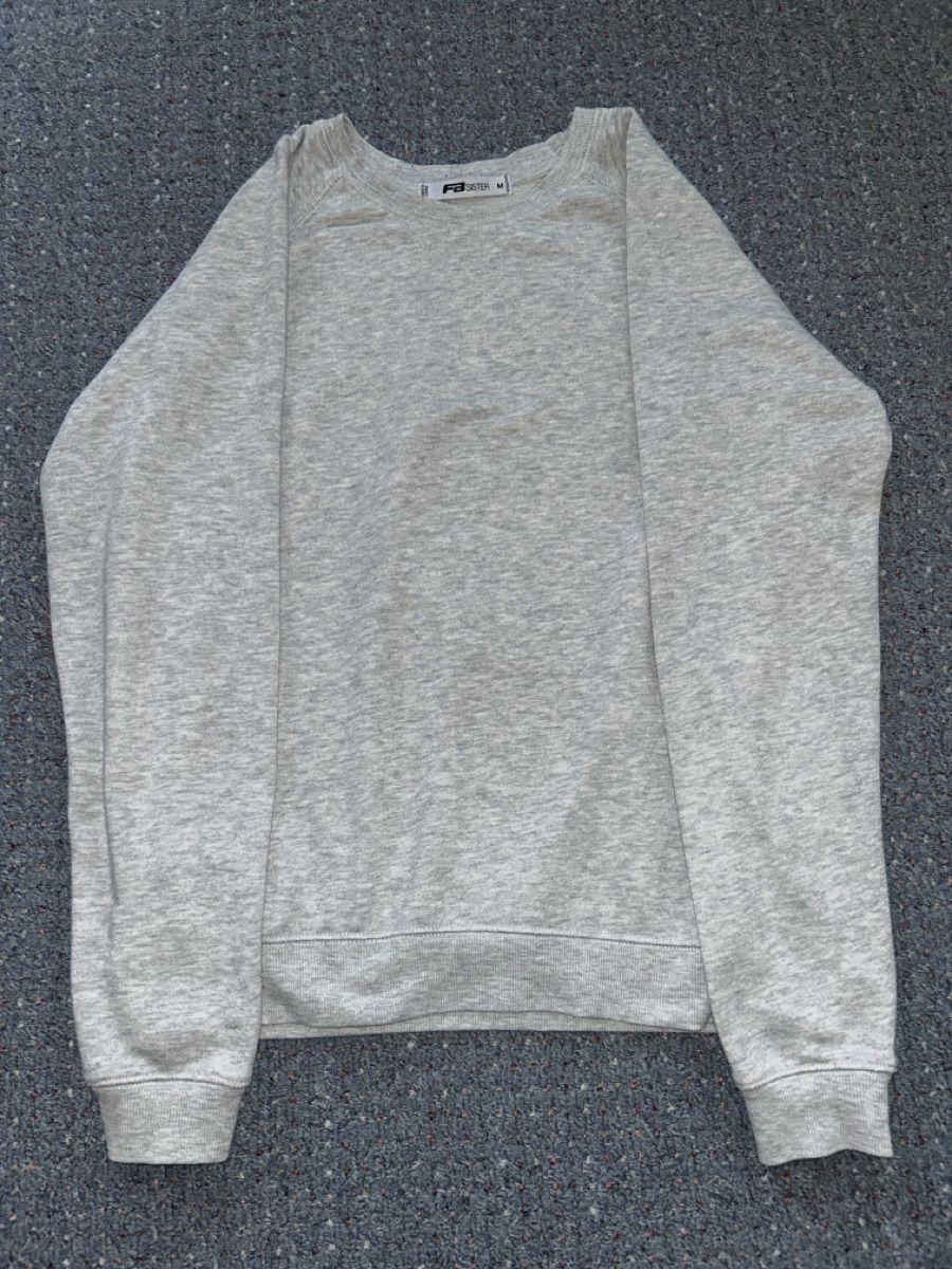 Maglioni & Felpe: Pullover – Nuovo (secondo la descrizione) da Oberwil (Dägerlen) venduto da Pascal17