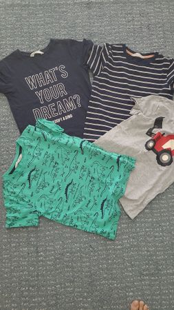 4x Kids Summer T-shirts