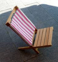 Strand- Camping-Liegestuhl Holz/Stoff rosa/weiss