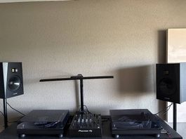 DJ- und Studio-Bundle zu verkaufen
