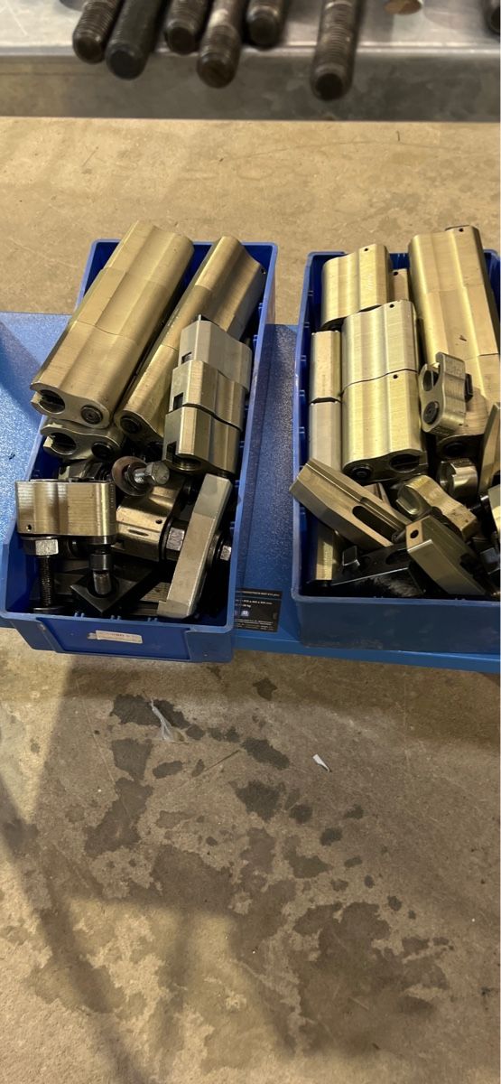 Tutti gli attrezzi: Werkzeugspann-Set m16 – Usato da Etzwilen venduto da alb_9vyb 2