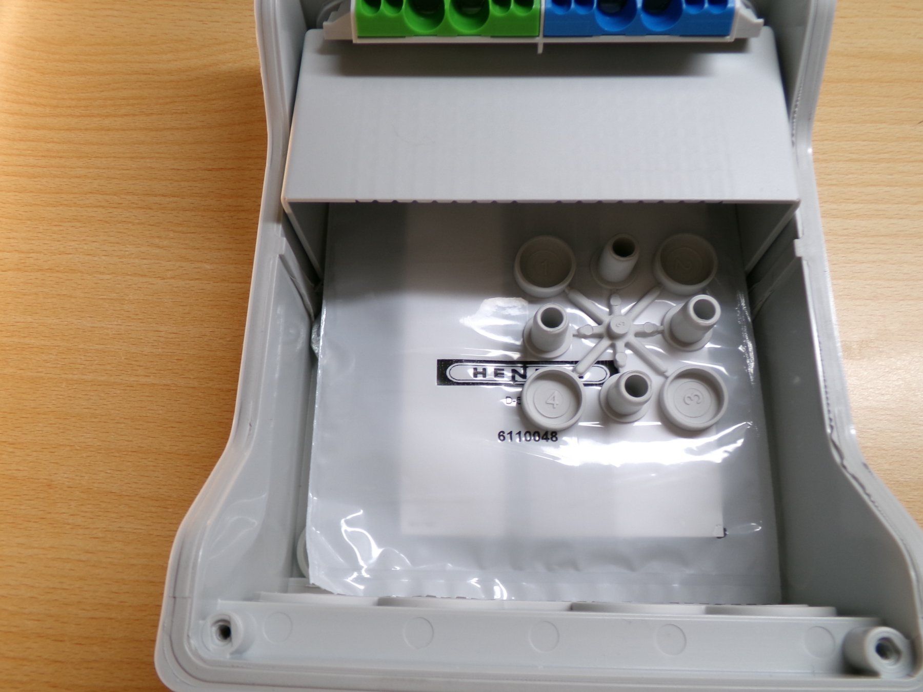 Alimentazione elettrica: Hensel Gehäuse KV9106 – Nuovo e nell'imballaggio originale da Hombrechtikon venduto da HaGeKa50 3