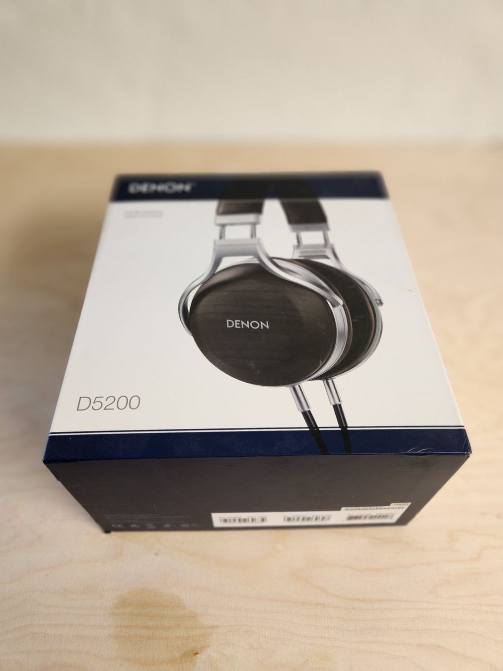 Denon Casques audio: Denon AH-D5200 – D'occasion à Basel par clear 1