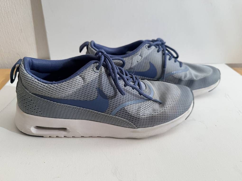 Nike Damenschuhe: Chaussures Nike 38.5 – Gebraucht aus Lausanne von fynou