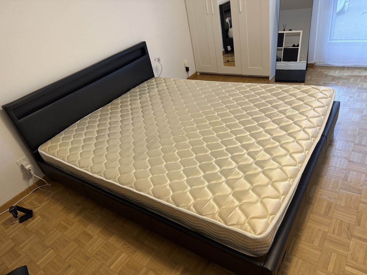 Lits: Bett mit Matratze. Gratis – D'occasion à Bern par max_k2yf 2