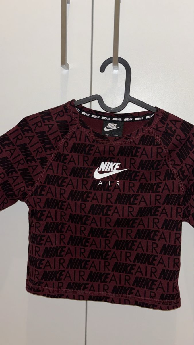 Nike T-Shirts: Original Nike Air Tshirt Bordeaux – Neu (gemäss Beschreibung) aus Glattbrugg von S_ch_ 3