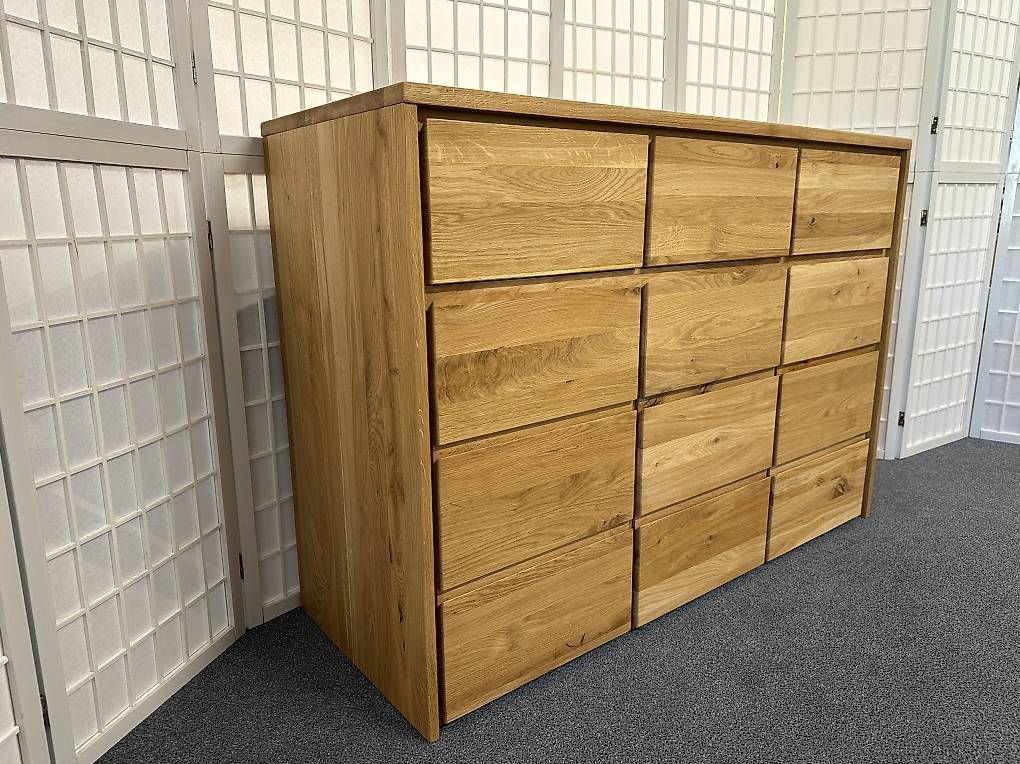 Kommoden: Kommode Sideboard RÖDVIG Wildeiche massiv geölt 130 cm – Neu (gemäss Beschreibung) aus Unterentfelden von moebelrufli