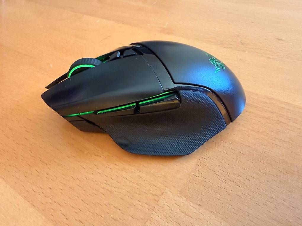 Souris: Pack Razer Gaming  Souris Basilisk Ultimate Wireless – D'occasion à saxon par rey_7cvy 1