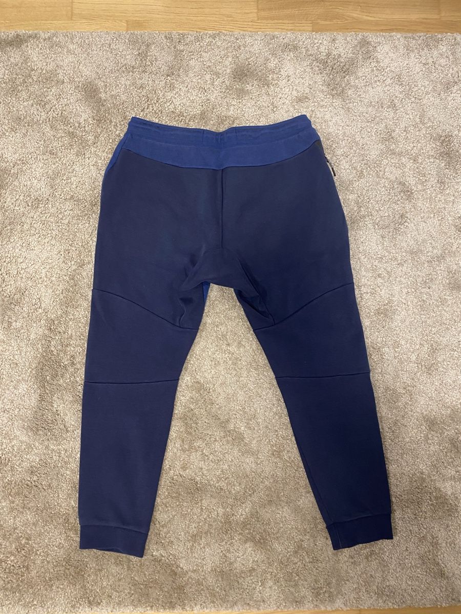 Nike Pantaloni: Nike Trainerhose Gr. XL – Usato da Brüttisellen venduto da xe_m 1