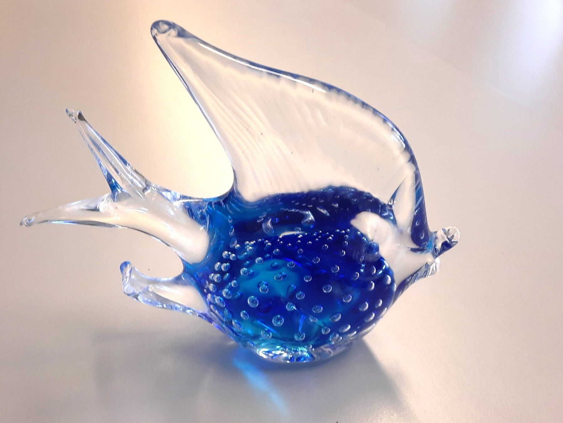 Gläser: Buntglas-Fischdekoration Blau – Gebraucht aus Beinwil am See von Restwert_Beinwil