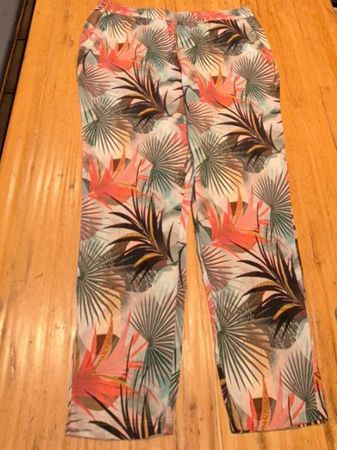 44 - Grösse, leichte Sommerhose für Damen