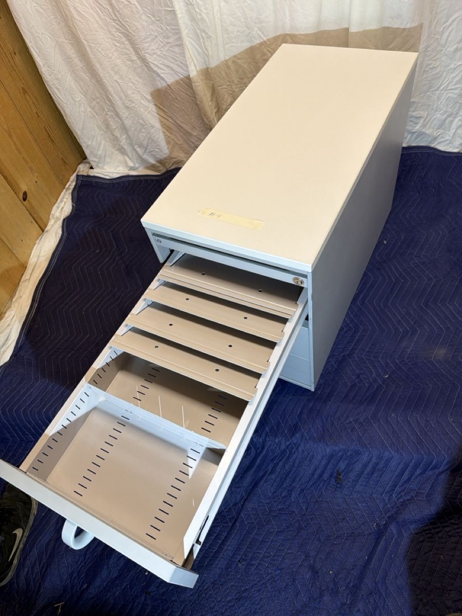 Lista Banconi: Lista Office Kopus abschliessbar #4 – Usato da Rehetobel venduto da ZM81 3