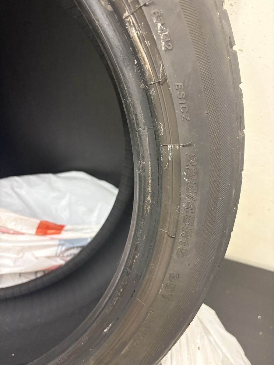 Pneus & Roues: 2 Bridgestone tyres – D'occasion à Nyon par den_b9 1