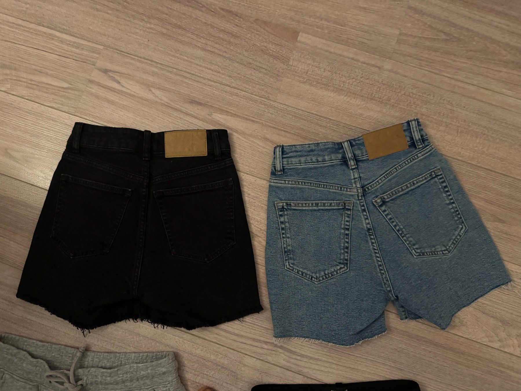 Lotti di vestiti: 4 Stk. Hosen-Set Gr. XS/32 – Usato da Bonstetten venduto da VCLS 5