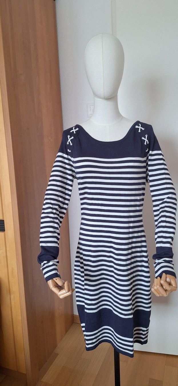Tom Tailor Robes: Tom Tailor, robe pull – Neuf (Voir description) à Lussery-Villars par pousinete02