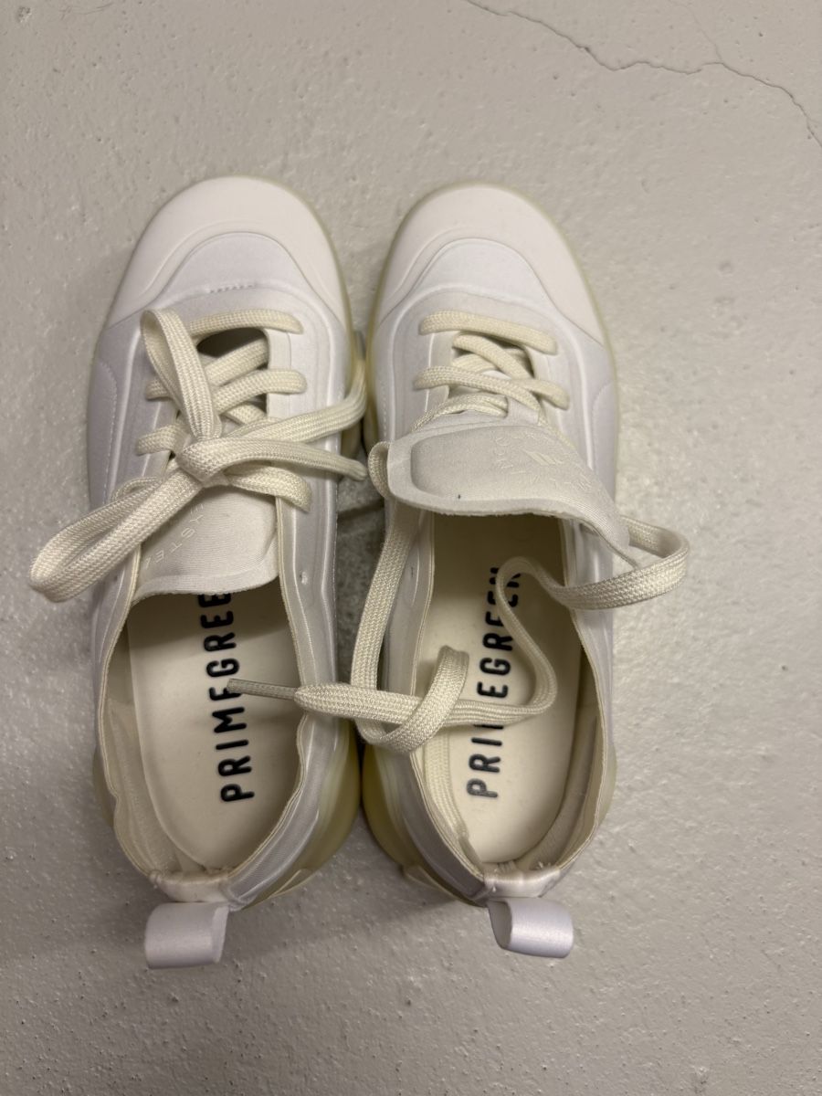 Stella McCartney Scarpe da donna: Adidas by Stella McCartney Trainers, Pristine White, UK 5 – Usato da Meggen venduto da Hublot2009