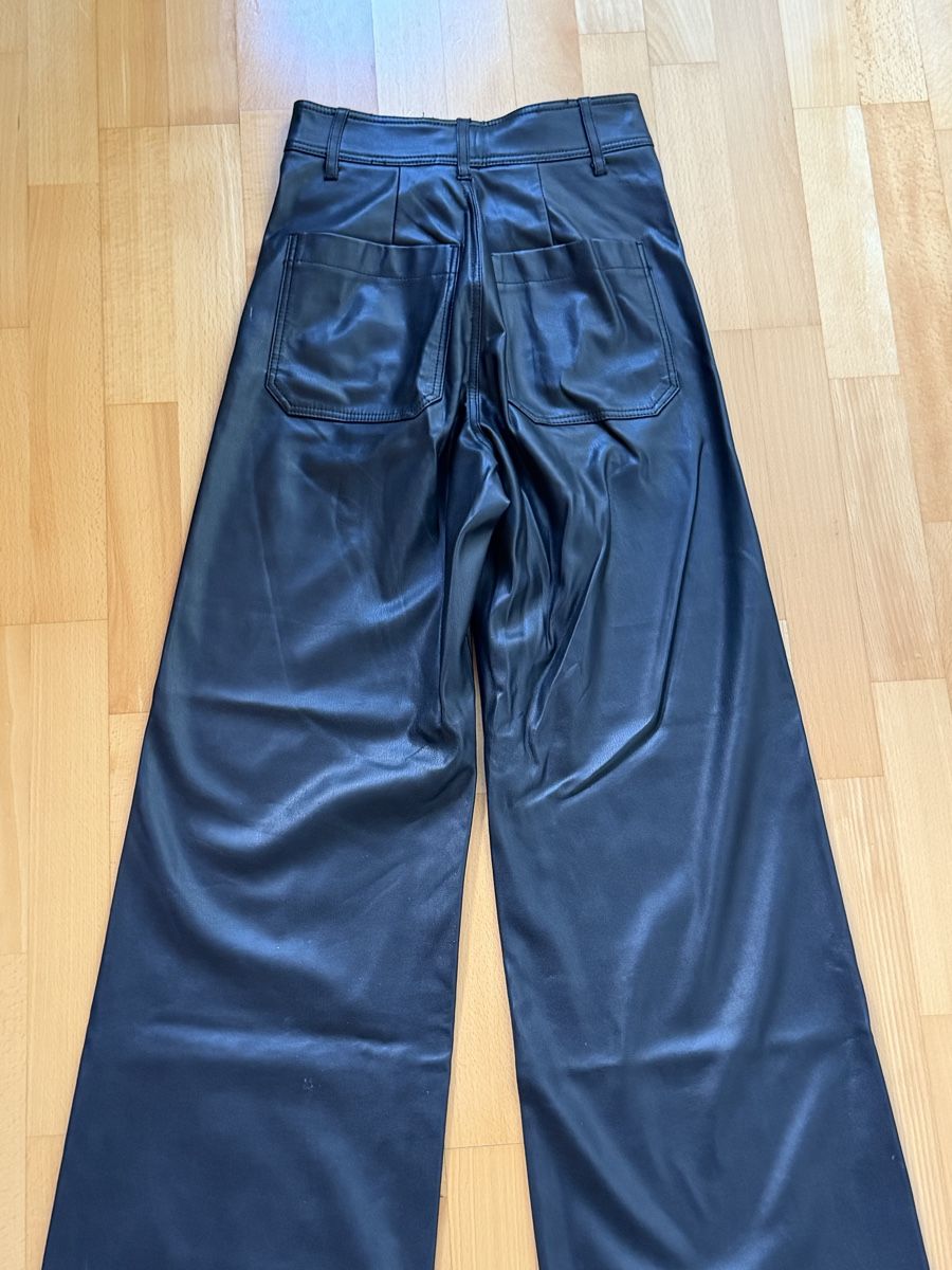 Zara Jeans: Jean Similicuir  – Usato da Boudry venduto da asmdgr135 1