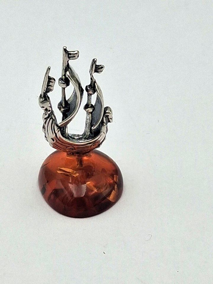 Statuette: Silber Schiff mit Bernsteinsockel Vitrinenobjekt Bernstein – Nuovo e nell'imballaggio originale da Heiligkreuzsteinach venduto da schmucktime 9