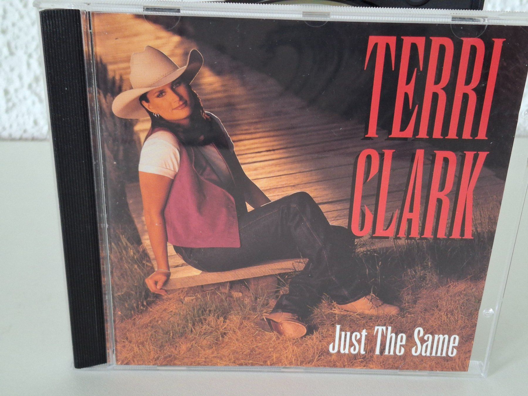 CD: CD Terri Clark -Just The Same🤠 – Usato da Aarberg venduto da Jackup1