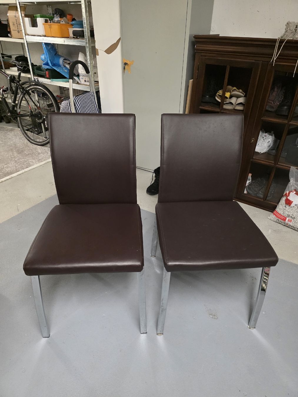 Stühle: Stühle Kunstleder 4 x – Gebraucht aus Kloten von Suggus02