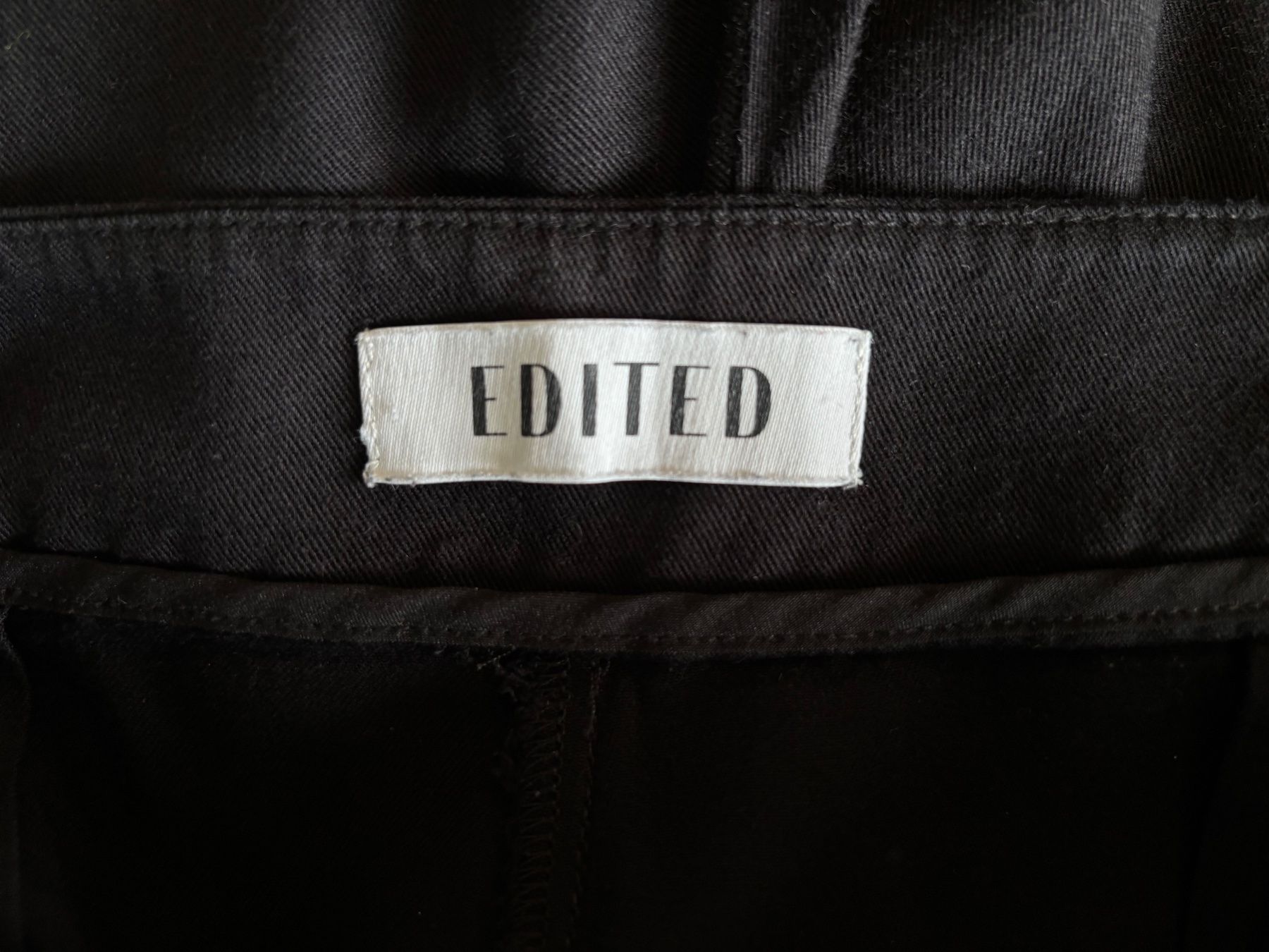 Pantaloni: EDITED schwarze Stoffhose Gr. 38 – Usato da Zürich venduto da missmodernage 5