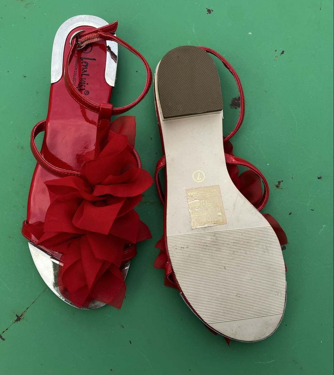 Scarpe da donna: Verspielte Sandalette Gr. 7 – Nuovo (secondo la descrizione) da Buchs AG venduto da Allerleis 2