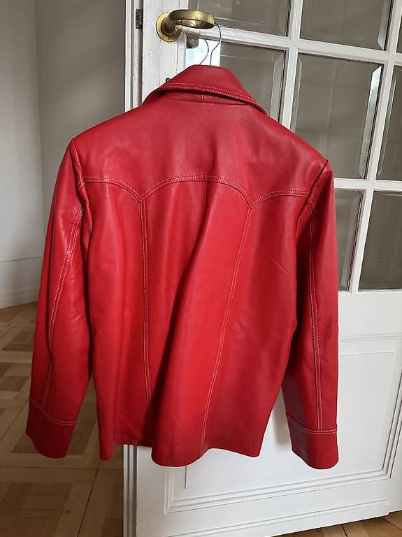 Jacken: Veste en cuir rouge Leather, taille M, – Gebraucht aus Lausanne von ama_ykl2 1