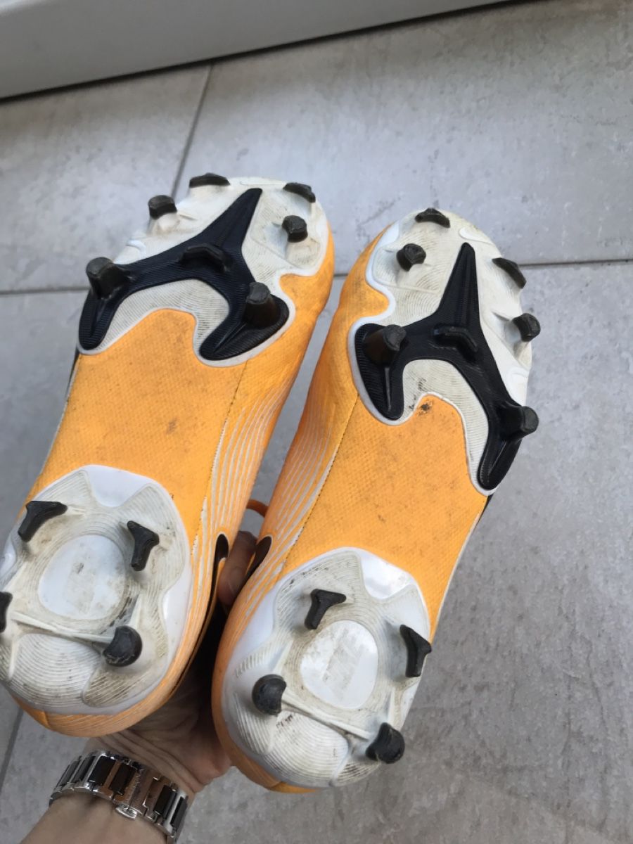 Nike Chaussures hommes: Fussballschuhe Nike Gr. 34 – D'occasion à Ehrendingen par soke542020 2