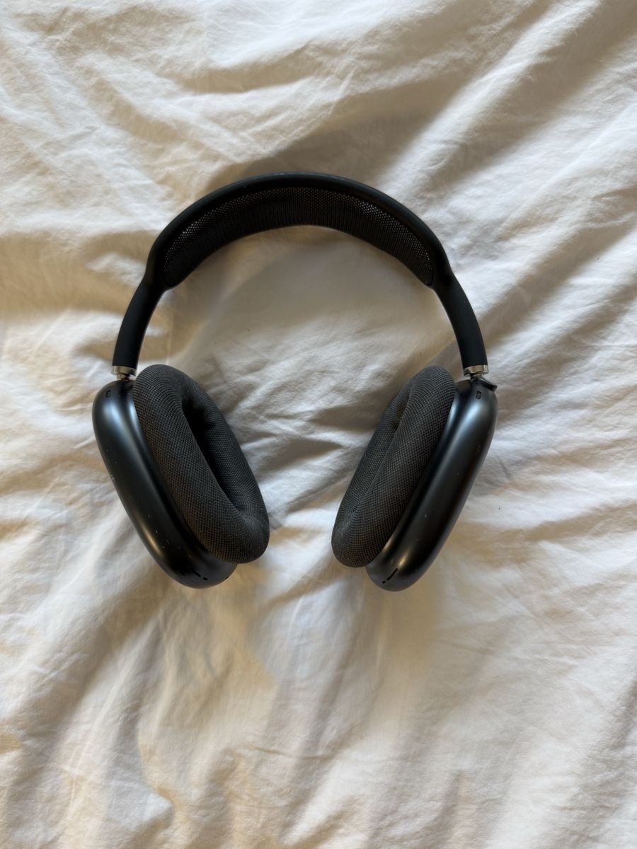 Apple Cuffie: AirPods Max Midnight  – Usato da Genève venduto da sel_xpk9 2